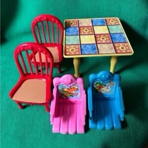 Fisher price loving family Twin Time dollhouse Kitchen Table chairs furniture